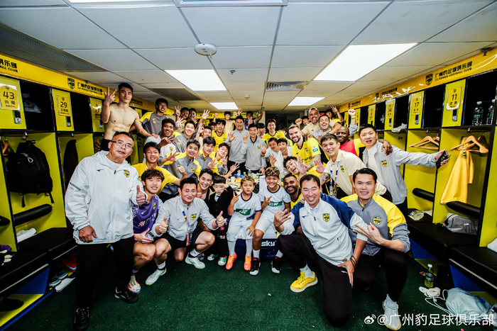 开云体育APP下载-中甲开门红！新人亮相，广州豹底气更足|卡马拉|冯峰|尼康|图多列|杨浩_新浪体育_新浪新闻